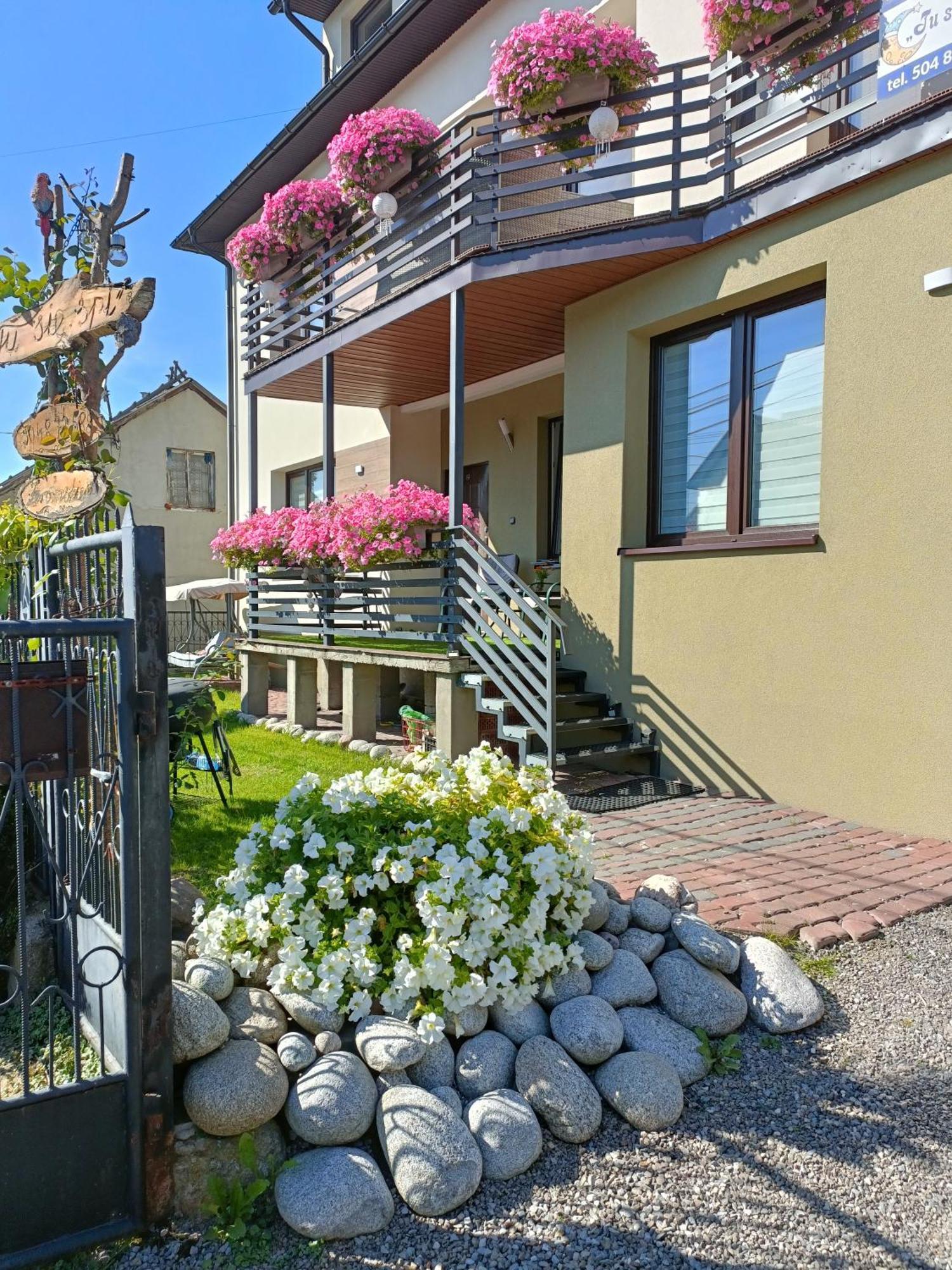 Tu Sie Spi Apartment Bodzentyn Exterior foto